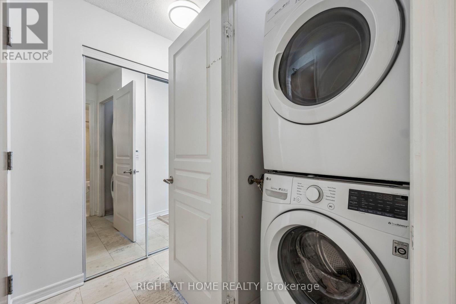 1116- 503 Beecroft Road, Toronto, ON photo 27