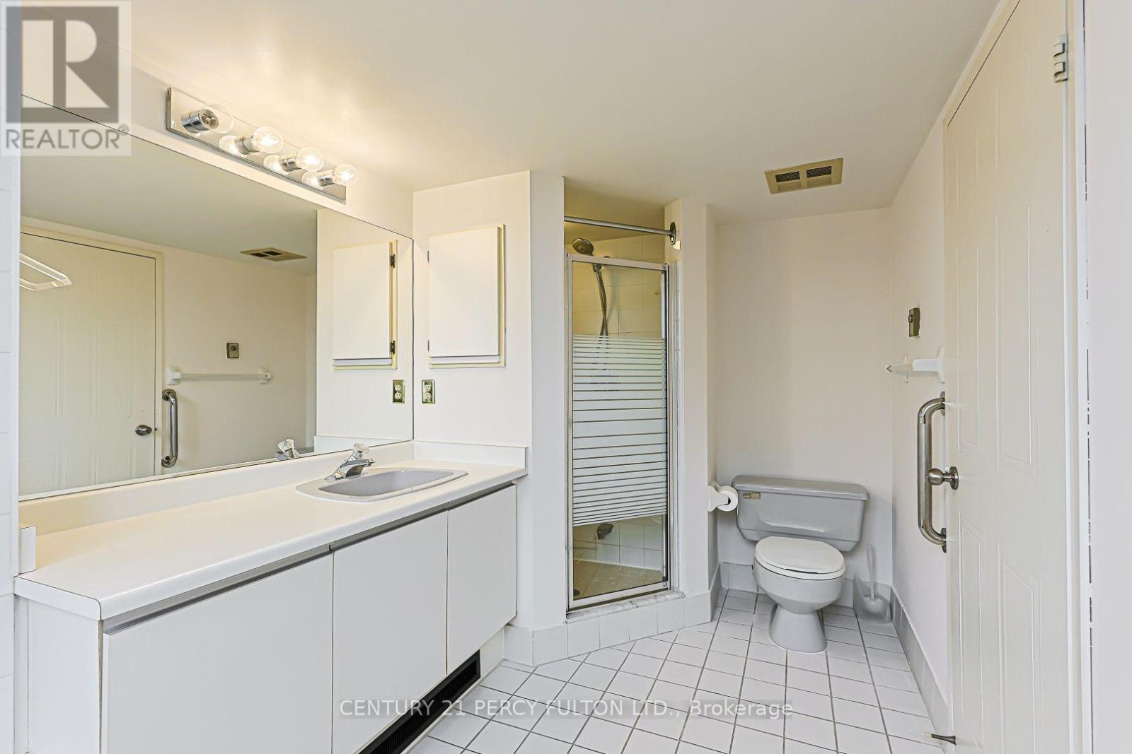 #907 5 KENNETH AVENUE - 18