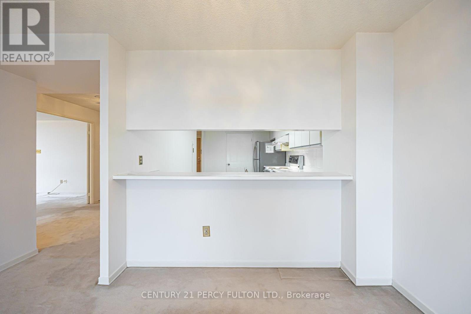 #907 5 KENNETH AVENUE - 4