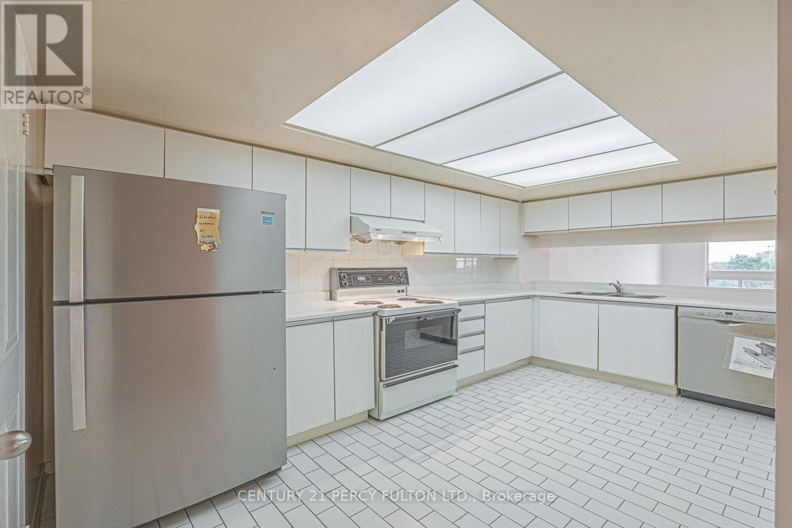 #907 5 KENNETH AVENUE - 5