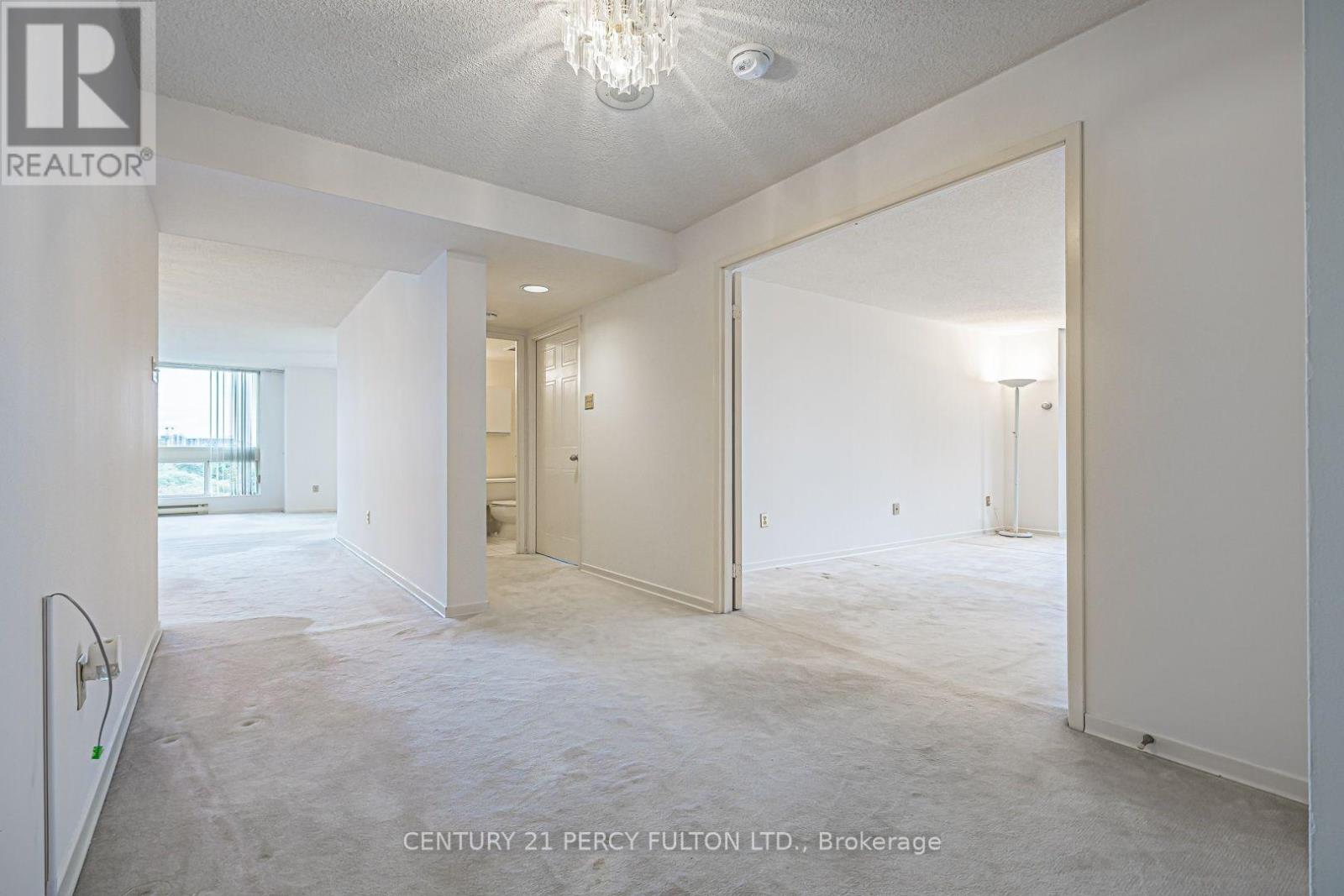 #907 5 KENNETH AVENUE - 7