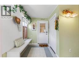 Foyer - 99 Union Street, St  Stephen, NB E3L1V7 Photo 8