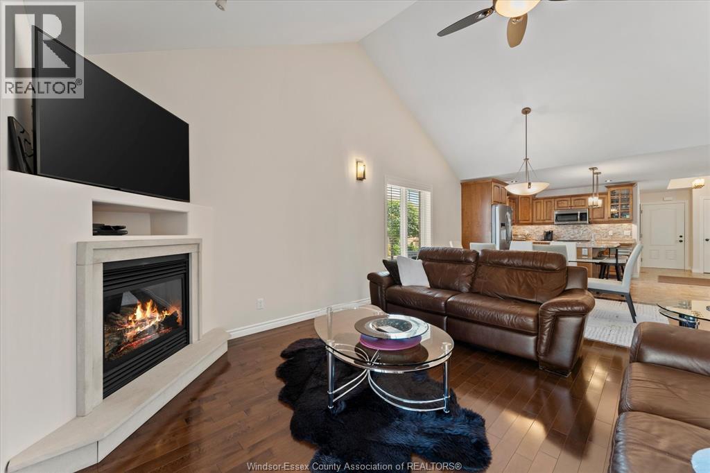 523 GOLFVIEW - Image 18