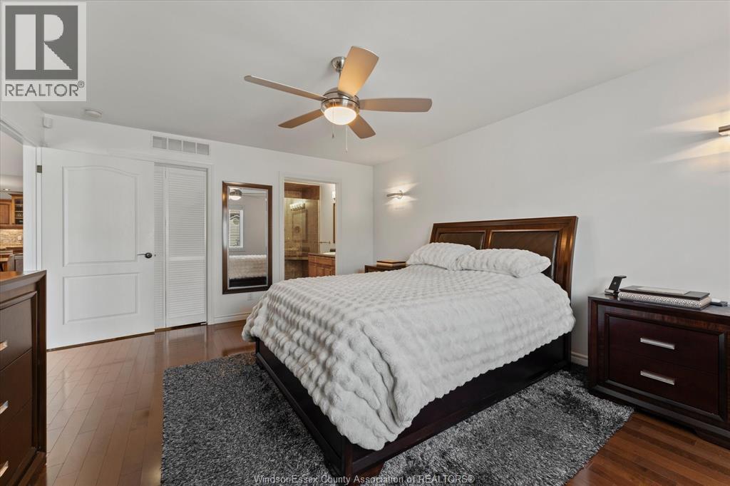523 GOLFVIEW - 21