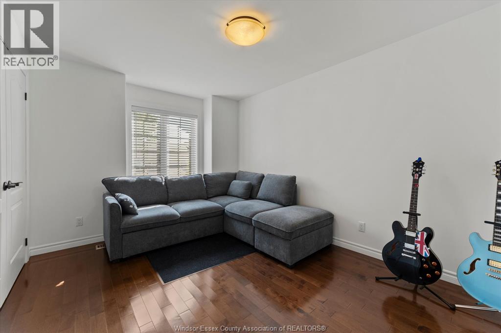 523 GOLFVIEW - 25