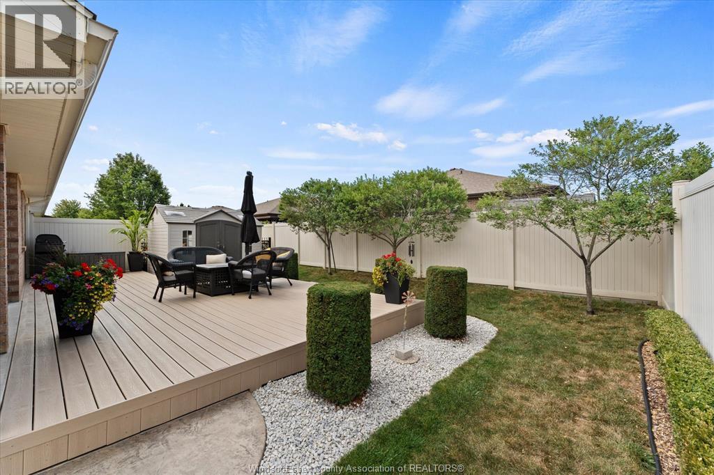 523 GOLFVIEW - Image 38