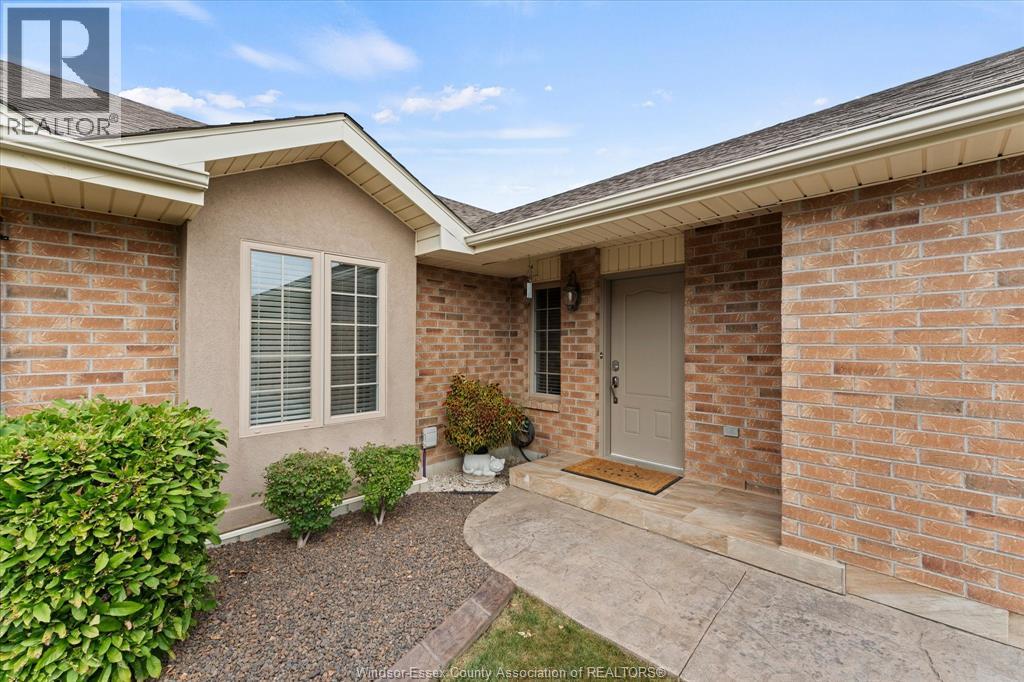 523 GOLFVIEW - Image 4