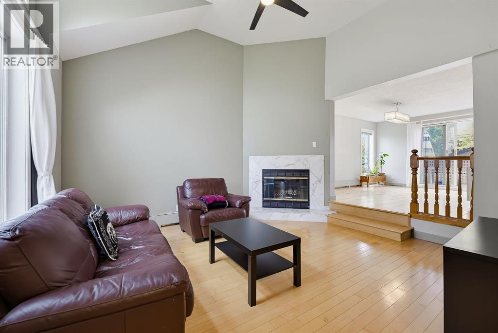 529 18 Avenue NW - photo 5