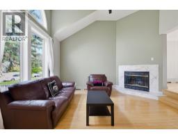 4pc Bathroom - 529 18 Avenue Nw, Calgary, AB T2N0T7 Photo 6