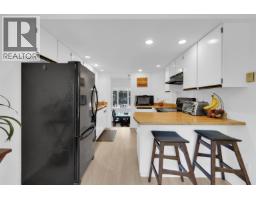 108 216 E 6th Street, North Vancouver, BC V7L1P5 Photo 11