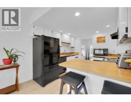 108 216 E 6th Street, North Vancouver, BC V7L1P5 Photo 12