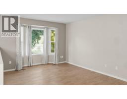 Primary Bedroom - 455 Campbell Avenue, Kamloops, BC V2B3R8 Photo 12