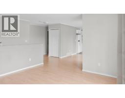 Living room - 455 Campbell Avenue, Kamloops, BC V2B3R8 Photo 9