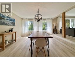 6376 Sunshine Coast Highway, Sechelt, BC V7Z0M3 Photo 10