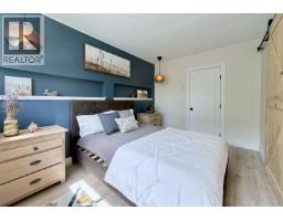 6376 Sunshine Coast Highway, Sechelt, BC V7Z0M3 Photo 13