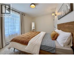 6376 Sunshine Coast Highway, Sechelt, BC V7Z0M3 Photo 16