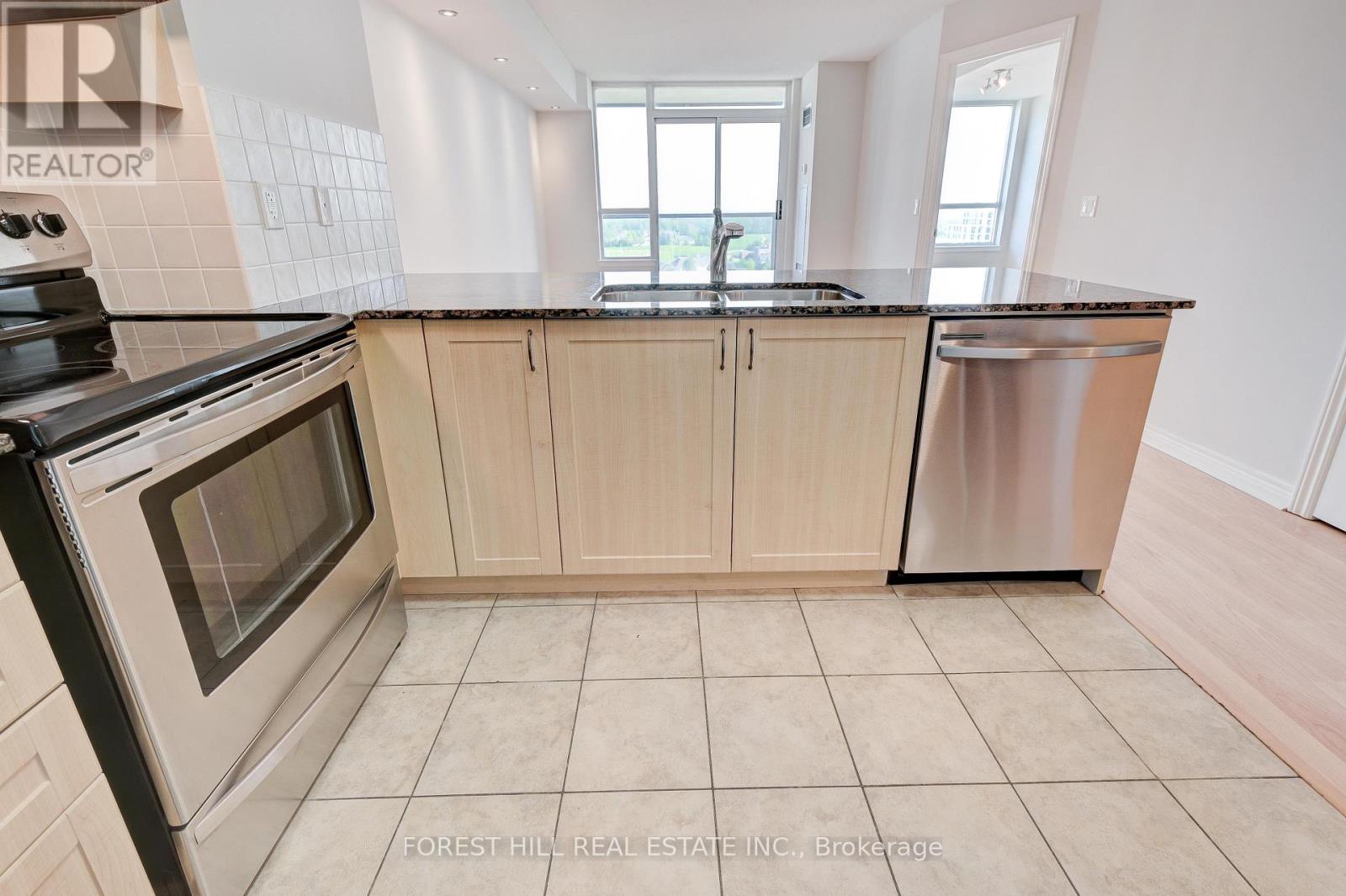 1509 - 15 NORTH PARK ROAD, Vaughan (Beverley Glen) — photo 9