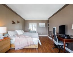 2001 14881 103a Avenue, Surrey, BC V3R0M5 Photo 13