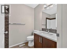 380 Royal Oak Heights NW - photo 32