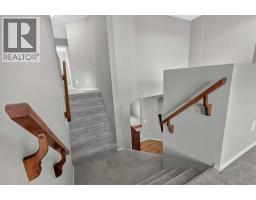 380 Royal Oak Heights NW - photo 18