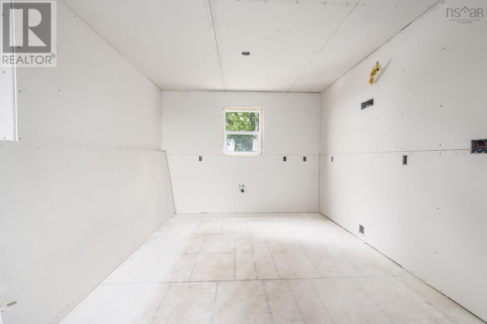 32 Aspen Crescent - Image 5