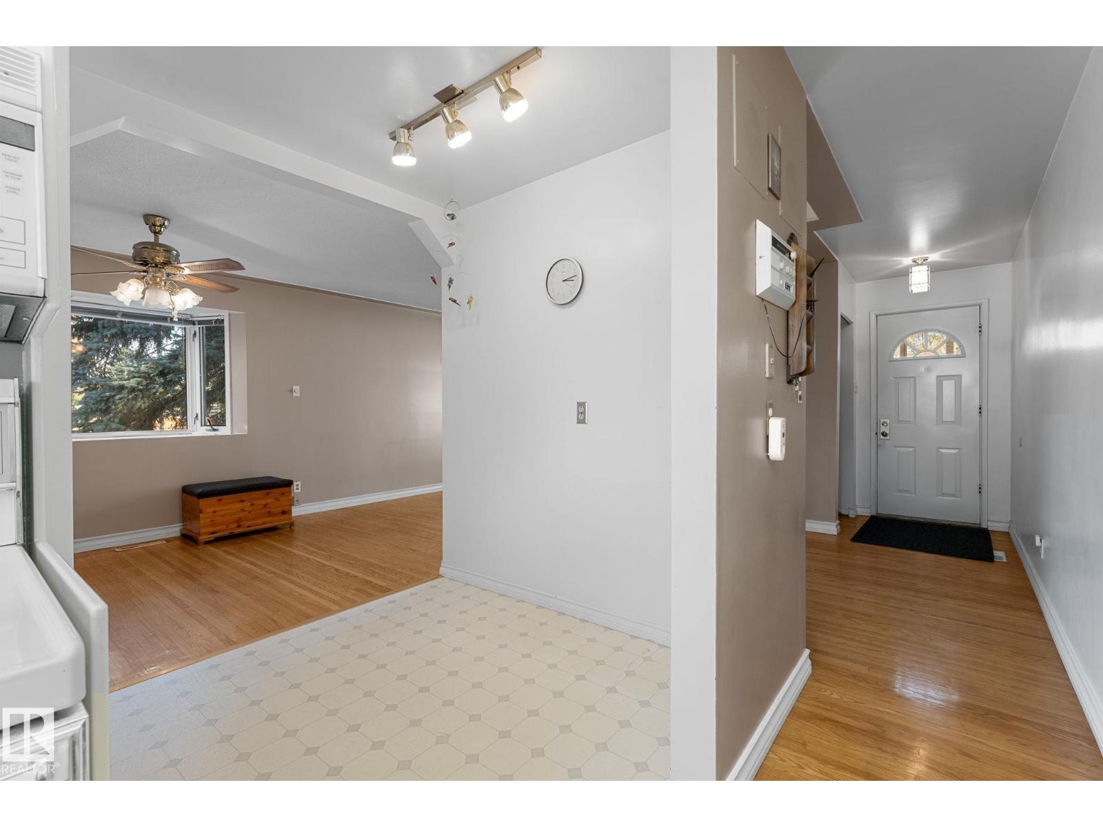 12227 58 ST NW - 18
