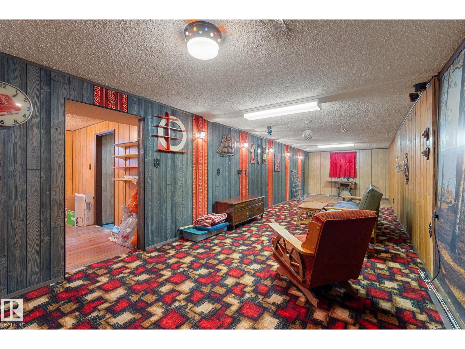 12227 58 ST NW - 35