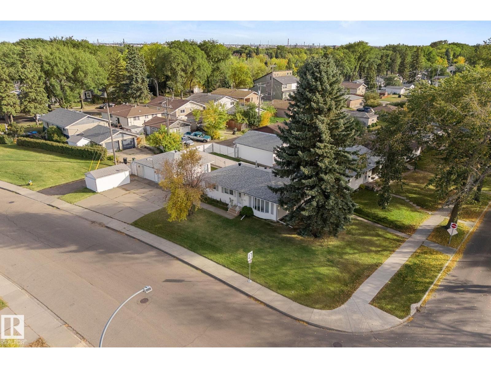 12227 58 ST NW - 49