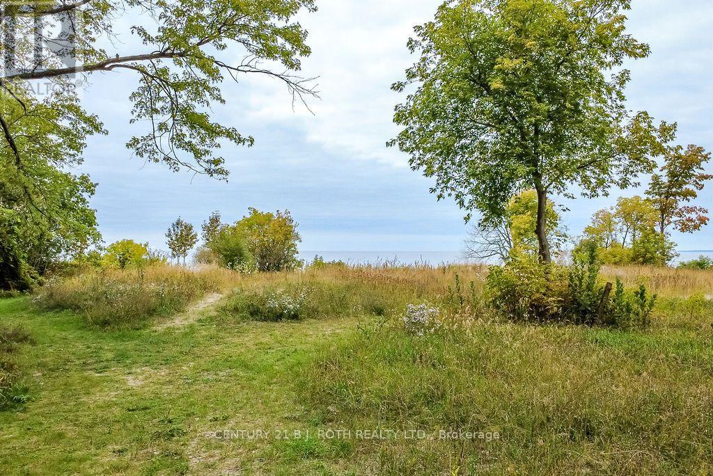 230 Shore Lane, Wasaga Beach, ON photo 2