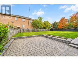 428 Maple Leaf Drive, Toronto, ON M6L1P7 Photo 10