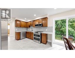 7 - 106 Stilecroft Drive, Toronto, ON M3J1A9 Photo 11