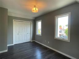 Recreation room - 851 Mcdermot Avenue, Winnipeg, MB R3P0T8 Photo 8