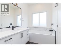 1120 Deltana Ave, Langford, BC V9C0H3 Photo 19