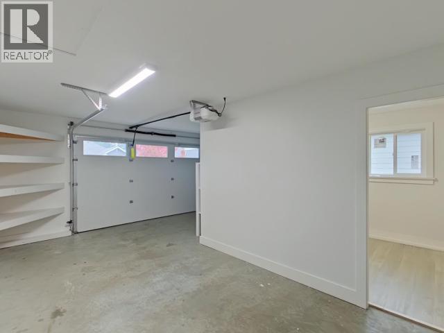 7129 EDGEHILL CRESCENT - 32