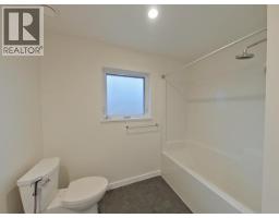 7129 Edgehill Crescent, Powell River, BC V8A0A1 Photo 23