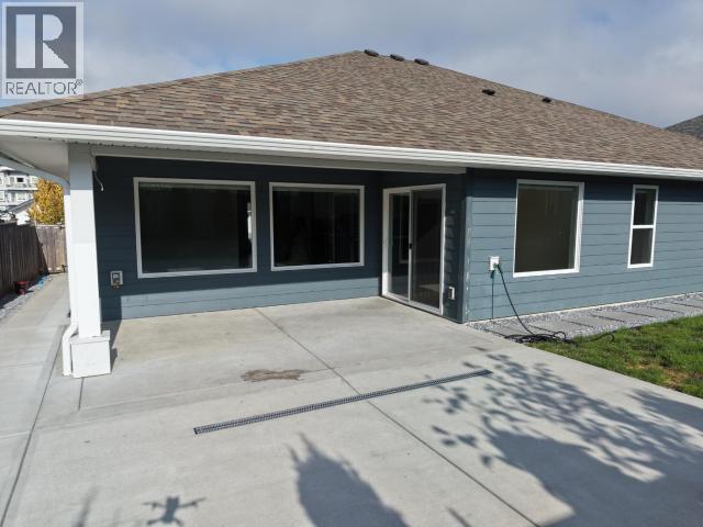 7129 EDGEHILL CRESCENT - 43