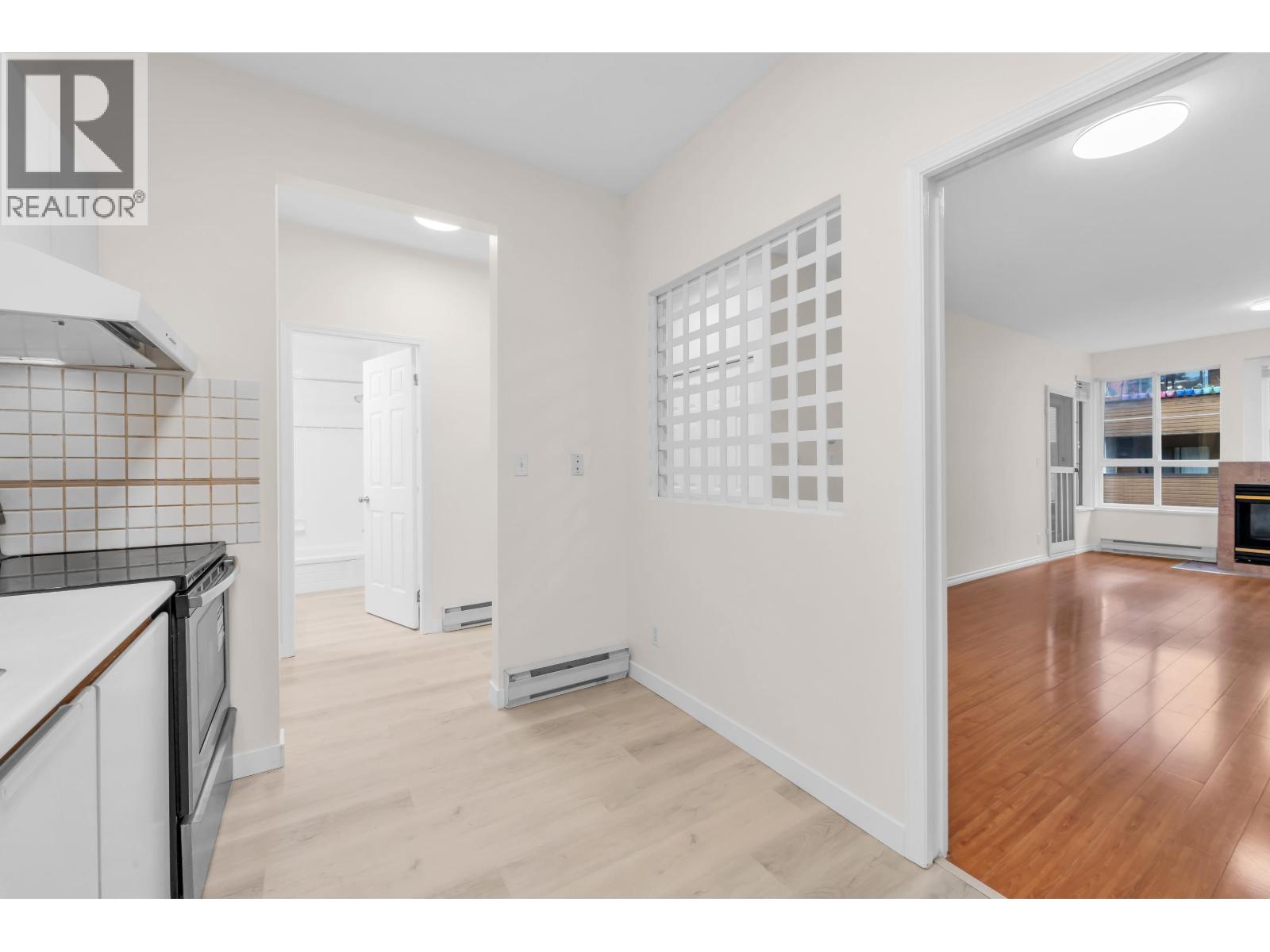 Photo of 205 7300 GILBERT ROAD 18