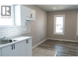263 Tuscarora Unit# Main, Windsor, ON N9A3L6 Photo 7