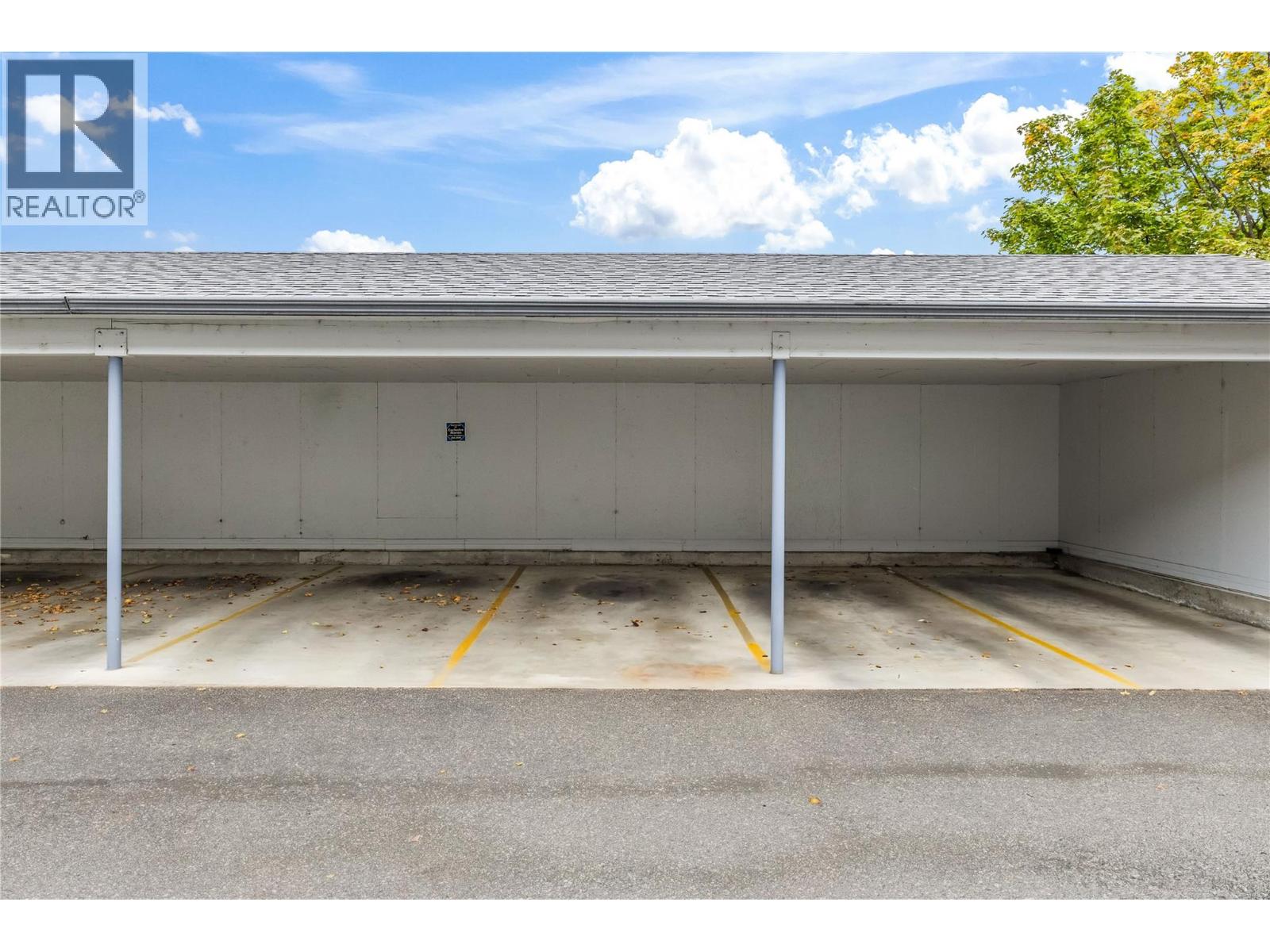6 3000 Richter Street, Kelowna