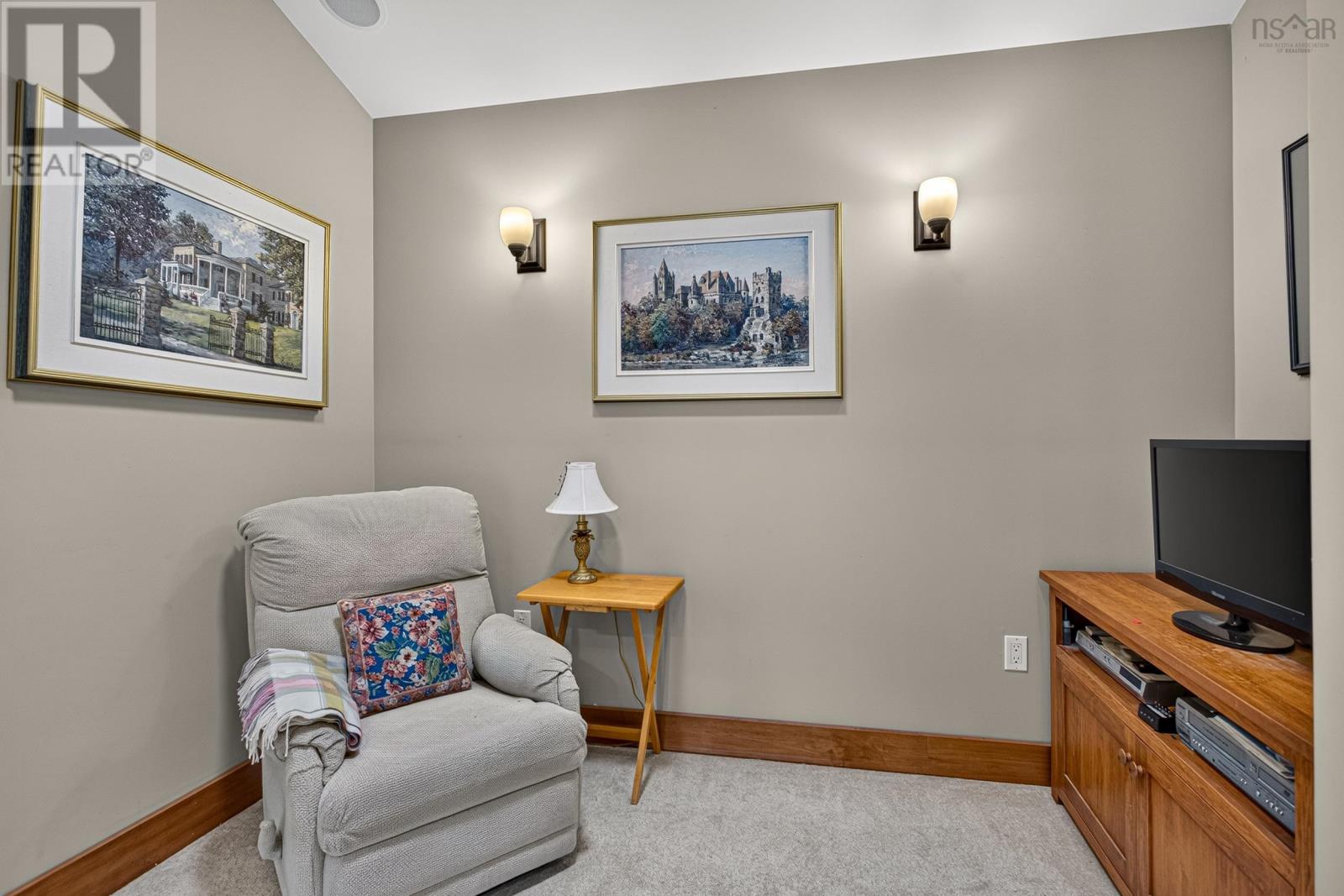 440 Westwood Boulevard - Image 34