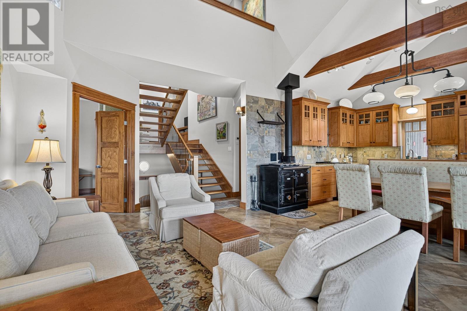 440 Westwood Boulevard - Image 6