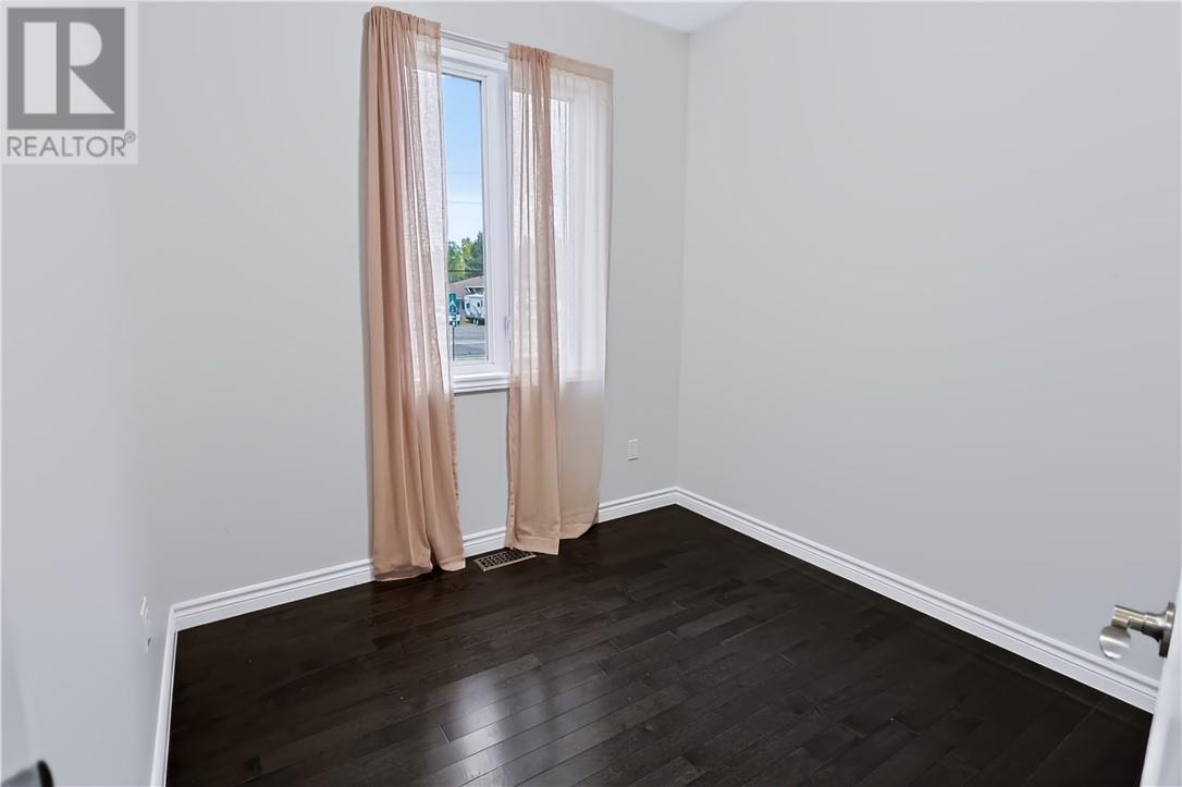 403 Cote - Image 20
