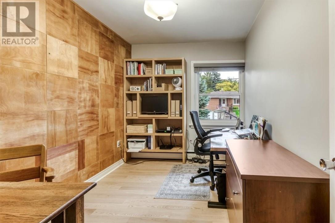 655 Beaton Avenue - 17