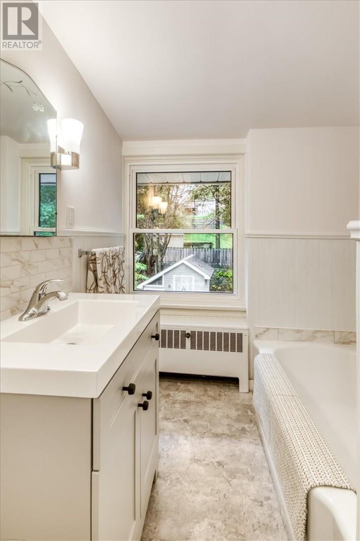 655 Beaton Avenue - 24