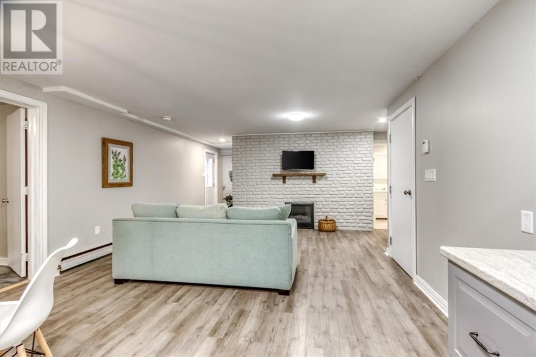 655 Beaton Avenue - 33
