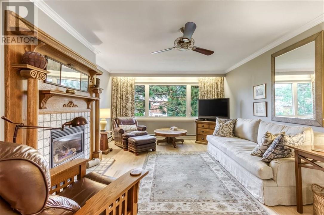 655 Beaton Avenue - 4