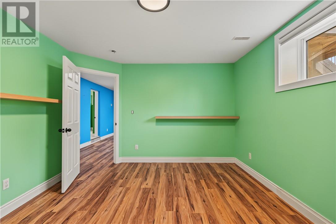 343 Sandra Boulevard - 34
