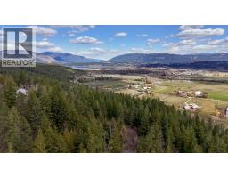1500 60 Street Sw, Salmon Arm, BC V1E3B3 Photo 8