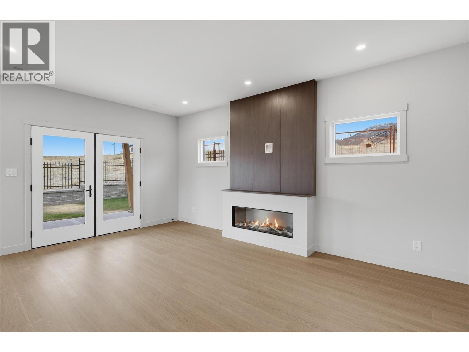 #411 38 RUE CHEVAL NOIR - 4