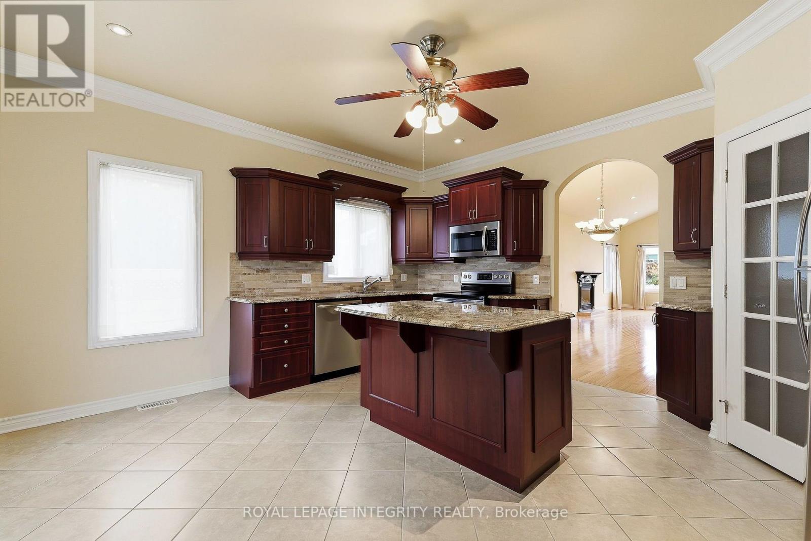 888 HIAWATHA PARK ROAD - Image 12